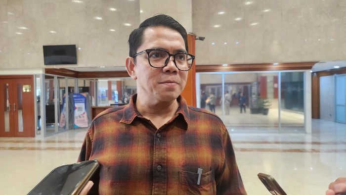 Legislator PDIP Arteria Dahlan