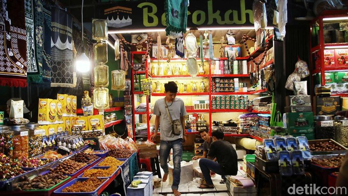 Melihat Penjualan Kurma Pasar Tanah Abang di Tengah Seruan Boikot Produk Israel Menjelang Ramadan, penjualan kurma di Pasar Tanah Abang meningkat, Rabu (6/3/2024) Peningkatan penjualan itu terjadi di tengah ajakan boikot kurma Israel.
