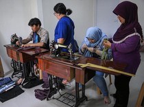 Penyandang Disabilitas Dapat Pelatihan Menjahit