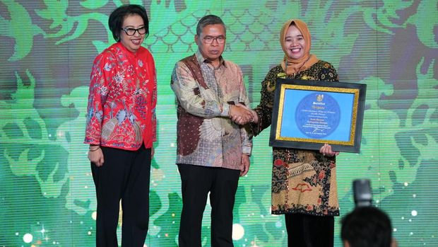 Pemkab Sleman kembali raih sertifikat Adipura dalam acara Penganugerahan Penghargaan Adipura tahun 2023, Selasa (5/3/2024).