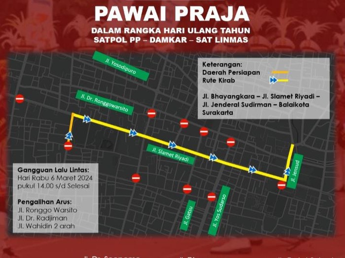 Pengumuman penutupan jalan acara Pawai Praja di Kota Solo, Rabu (6/3/2024).