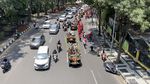 Wali Kota Eri  Arak Piala Adipura Kencana Keliling Surabaya