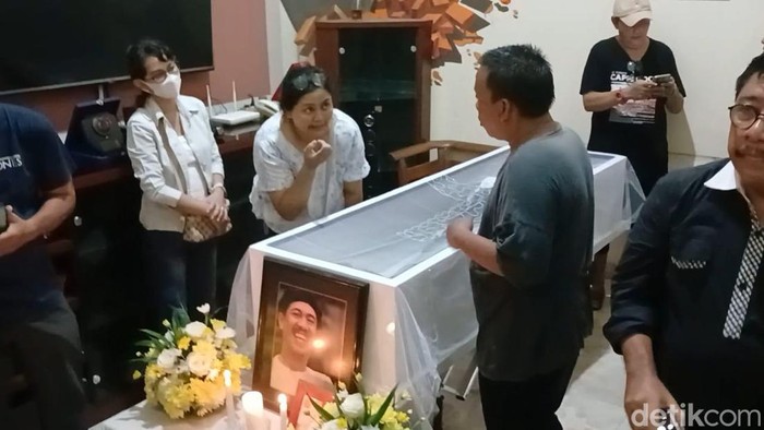 Jenazah Polo Srimulat