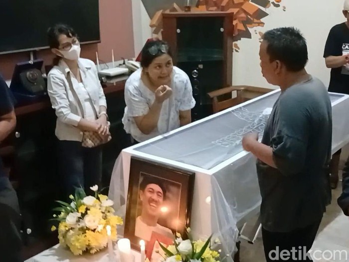 Jenazah Polo Srimulat