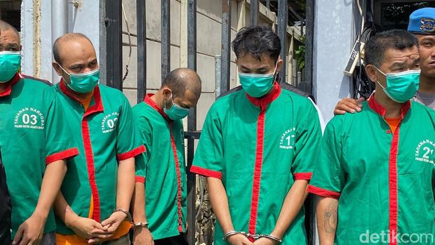 Polres Metro Jakarta Barat menggelar konferensi pers pengungkapan jaringan internasional narkoba.