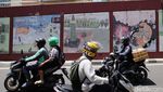 Potret Pemotor Lawan Arah Menantang Bahaya di Slipi