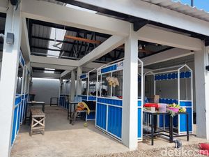 Pedagang Setengah Hati Pindah ke Sentra Kuliner Ampel Eks Rumah Potong Babi