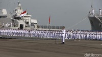 Upacara sertijab Pangkoarmada II diikuti seluruh jajaran TNI AL.