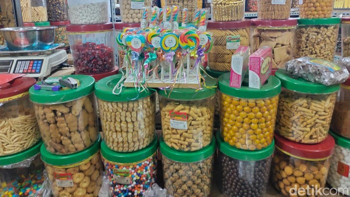 Toko kue di Pasar Jatinegara (Astrid/detikcom).
