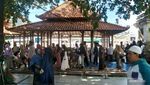 Menjelang Ramadan, Saatnya Ziarah ke Makam Sunan Gresik