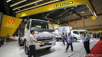Kemudian dari segme Light Duty Truck (LDT) ada Fuso Canter Bus, untuk memenuhi kebutuhan konsumen yangbergerak di sektor angkutan penumpang dan pariwisata. 
