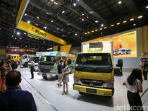 Laris Manis Mitsubishi Fuso, Pimpin Pasar Komersial di Indonesia