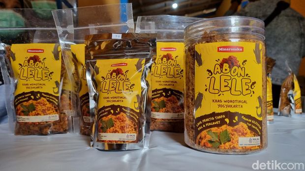 Proses pembuatan abon lele di Srandakan, Bantul, Kamis (7/3/2024).