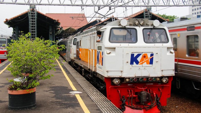 Ada 8 Kereta Tambahan dari Jakarta buat Mudik Lebaran Ada 8 Kereta Tambahan dari Jakarta buat Mudik Lebaran