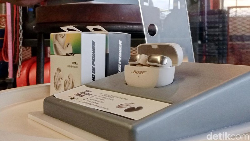 Bose Ultra Open Earbuds