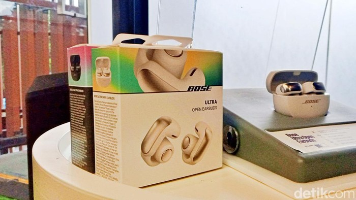 Bose Ultra Open Earbuds