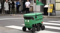 Kendaraan otonom ini bekerja pada hari kerja mulai pukul 10 pagi hingga 5 sore, dimulai dengan beberapa restoran mitra di kawasan Nihonbashi pada awalnya, namun mereka berharap dapat memperluas layanan ini di masa mendatang. Robot tersebut dapat bergerak hingga kecepatan 5,4 kilometer per jam dan berhenti secara otomatis menghindari tabrakan dengan orang dan rintangan menggunakan sensornya.