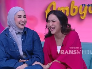 Keakraban dengan Eks Istri Ferry Maryadi Disebut Konten, Deswita Maharani Beri Balasan Menohok