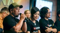 Sutradara Findo Purwono, Sutradara Dedy Mercy, yang juga tergabung  dalam Rumah produksi Verona Films melakukan ekspansi ke dalam industri film nasional setelah sukses dengan berbagai produksi di layar kaca.