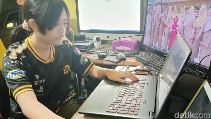 Fitria Khasanah , siswi SD yang buat game edukasi Lampung.