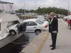 Deretan Foto Kesialan yang Bikin Elus Dada, Kamu Pernah Mengalami?