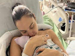Hamil Diam-diam, Gal Gadot Melahirkan Anak Ke-4