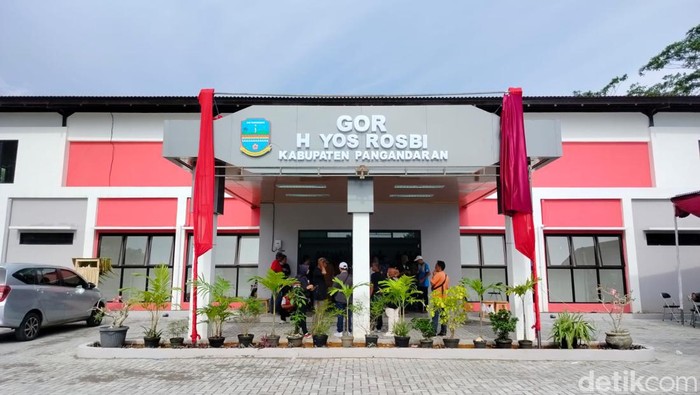 Gor Yos Rosbi di Pangandaran