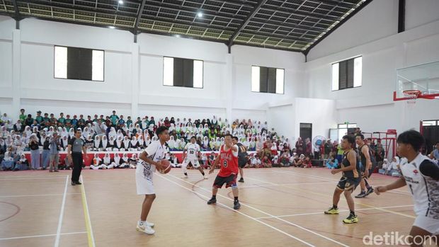 Gor Yos Rosbi di Pangandaran