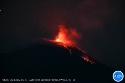 Gunung Ile Lewotolok di Kabupaten Lembata, Nusa Tenggara Timur (NTT), kembali meletus sebanyak 19 kali, Kamis (7/3/2024). (Dok. PVMBG)