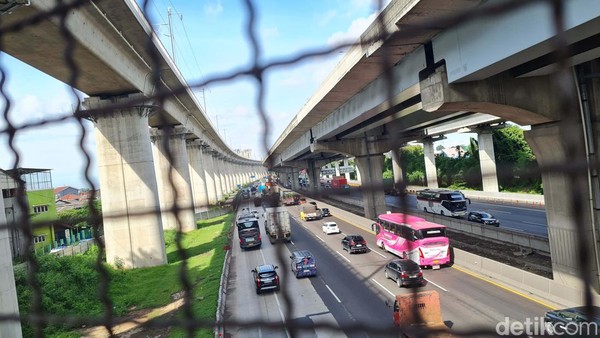 Jelang Ramadan, Tarif Tol Japek & Jalan Layang MBZ Naik