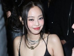 Tips Glowing Jennie BLACKPINK di Paris Fashion Week, Ternyata Nggak Mahal