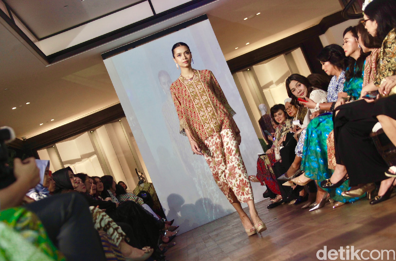 Koleksi Lebaran 2024 Batik Danar Hadi Koleksi Lebaran 2024 Batik Danar Hadi