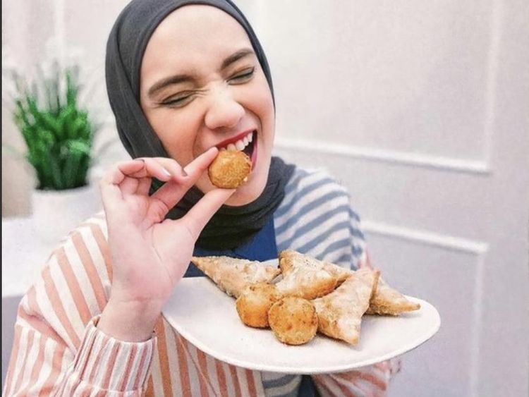 Kulineran Seru ala Putri Anne, Makan Gelato sampai Gorengan