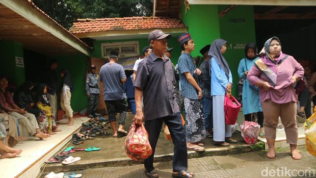 Kompleks Raden Ayu Nawangsih dan Raden Bagus Rinangku yang berada di Dukuh Masin Desa Kandangmas Kecamatan Dawe, Kamis (7/3/2024).