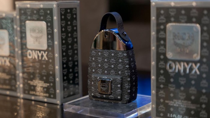 MCM ONYX Eau de Parfum.