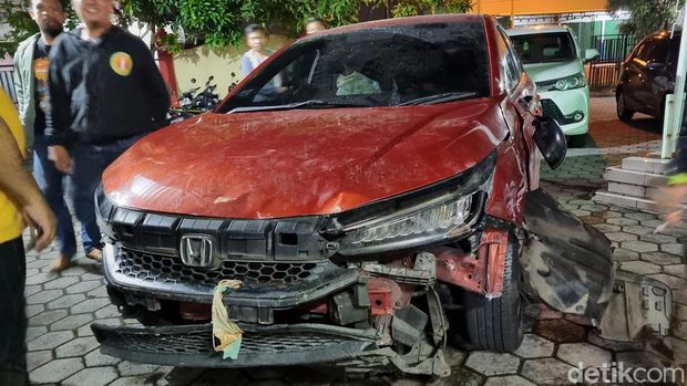 Mobil yang terlibat tabrak lari dari Kota Jogja hingga Banguntapan, Bantul, Kamis (7/3/2024) malam.