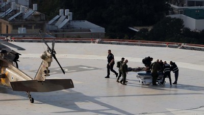 Momen Helikopter Israel Evakuasi Tentara Korban Perang di Gaza