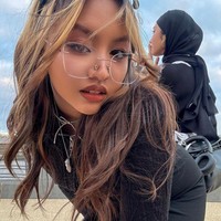 Anak Armand Maulana dan Dewi Gita juga memilih hidup terpisah dengan orangtuanya dengan tinggal di London. Meski baru berusia 23 tahun namun Naja sudah berhasil menyelesaikan pendidikannya dan hidup mandiri di sana. Foto: Instagram: @najandmm