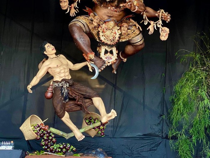 Ogoh-ogoh 'Bhuta Enjek Pupu' karya ST Putra Tunggal, Banjar Belulang, Desa Kapal, Mengwi, Badung.