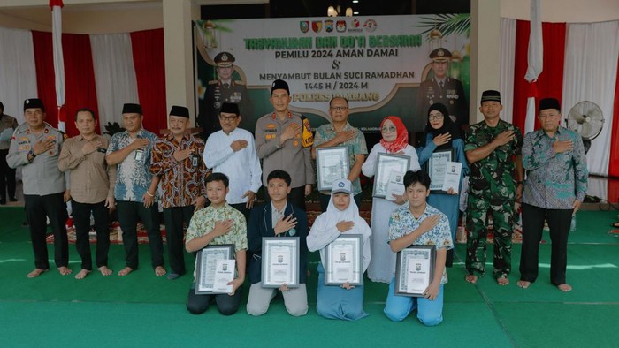 Para pemenang perlombaan Pemilu 2024 di Jombang.