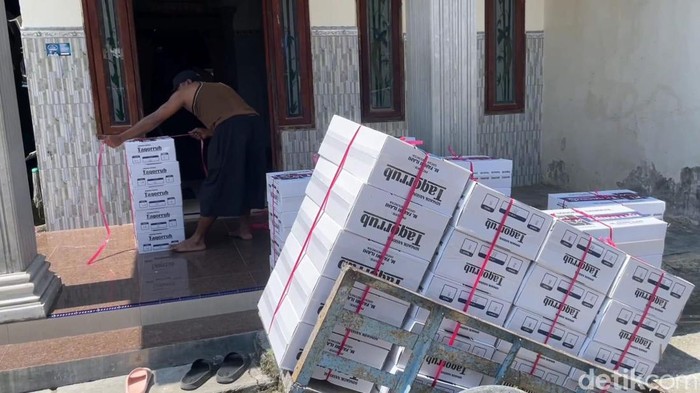 Pengerajin Songkok di Lamongan Kebanjiran Order Jelang Ramadan