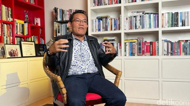 Dekan FH Unsoed Prof M Fauzan