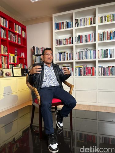 Dekan FH Unsoed Prof M Fauzan