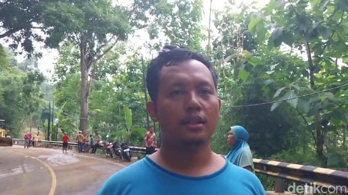 Yohan Aditya sopir mobil tangki.