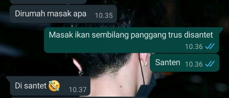 Chat ini jadi kocak karena autocorrect. Ada yang pernah mengalami kejadian serupa? Boleh dong cerita di kolom komentar.