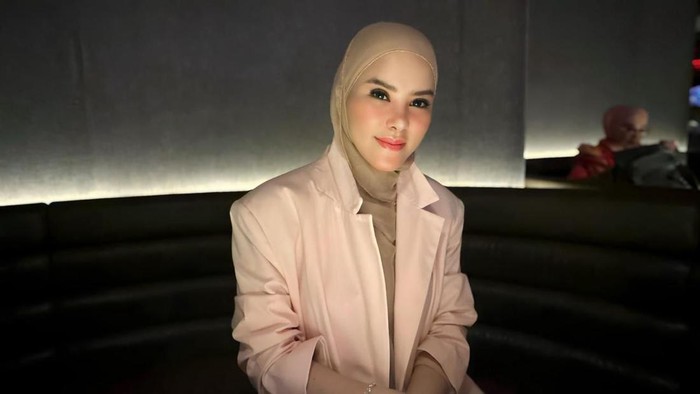 angel lelga