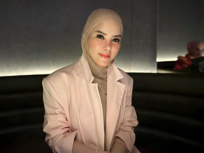 angel lelga