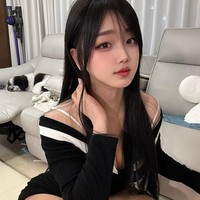 Debutnya dalam FC Seoul pun mengundang perhatian. Selain disebut belum mampu unjuk gigi, ia juga mendapat kartu kuning. Ada pula momen Lingard terlihat mendorong seorang pemain. Foto: Instagram @xxapplee