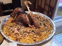 Hadir dengan Sentuhan Baru, Kafe Ini Sajikan Sop Kaki Kambing dan Nasi Biryani