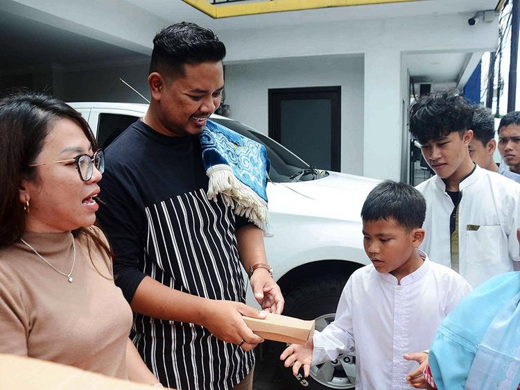 Berbagi Rezeki di Jumat Berkah